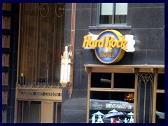 S Michigan Avenue 023  - Carbide and Carbon Bldg, now Hard Rock Hotel